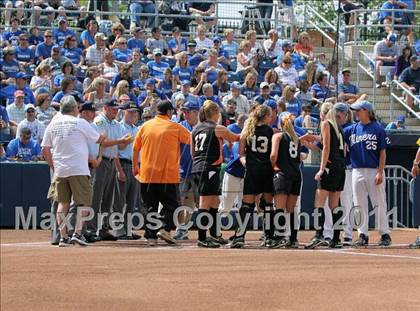 Thumbnail 1 in Minersville vs. Clarion Area (PIAA Class A Final) photogallery.