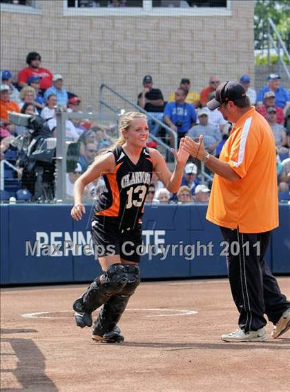 Thumbnail 3 in Minersville vs. Clarion Area (PIAA Class A Final) photogallery.