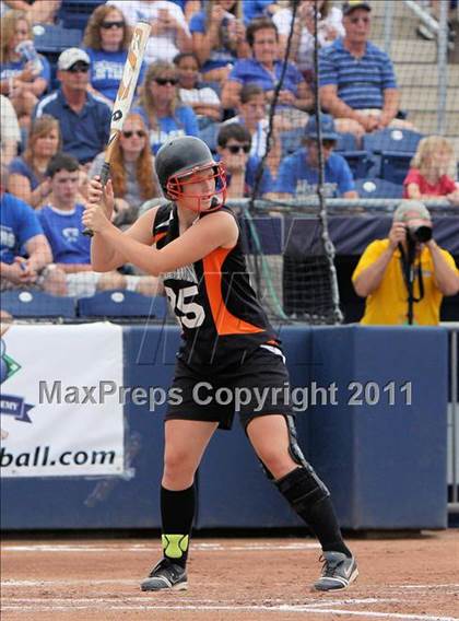 Thumbnail 1 in Minersville vs. Clarion Area (PIAA Class A Final) photogallery.
