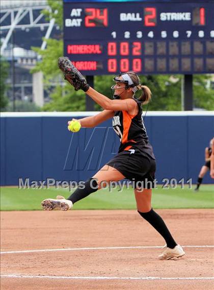 Thumbnail 3 in Minersville vs. Clarion Area (PIAA Class A Final) photogallery.