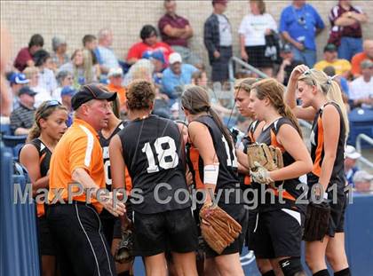 Thumbnail 1 in Minersville vs. Clarion Area (PIAA Class A Final) photogallery.