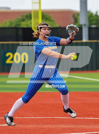 Thumbnail 3 in Corsicana @ Lovejoy (UIL 5A Softball Bi-District) photogallery.