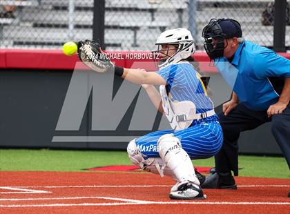 Thumbnail 3 in Corsicana @ Lovejoy (UIL 5A Softball Bi-District) photogallery.