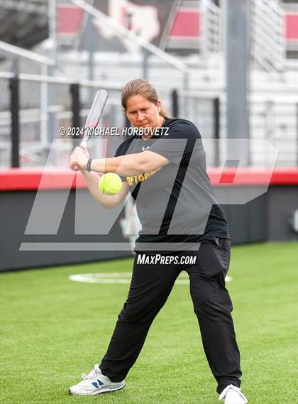 Thumbnail 3 in Corsicana @ Lovejoy (UIL 5A Softball Bi-District) photogallery.