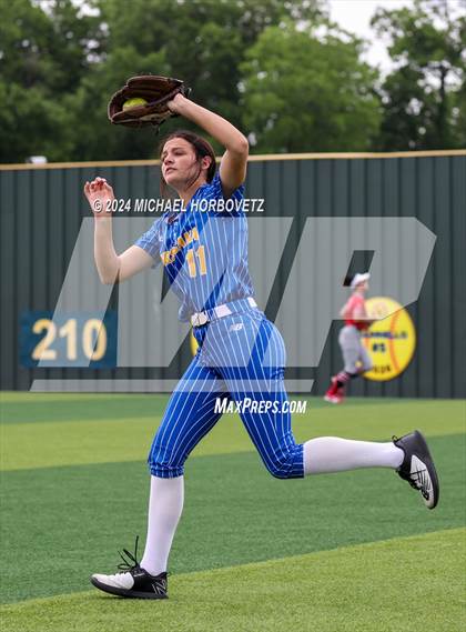 Thumbnail 3 in Corsicana @ Lovejoy (UIL 5A Softball Bi-District) photogallery.