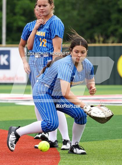 Thumbnail 1 in Corsicana @ Lovejoy (UIL 5A Softball Bi-District) photogallery.
