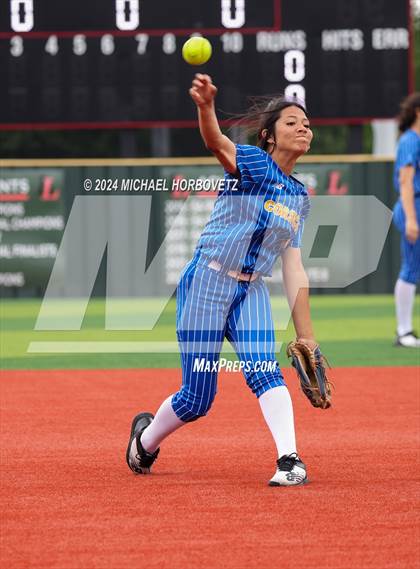 Thumbnail 3 in Corsicana @ Lovejoy (UIL 5A Softball Bi-District) photogallery.