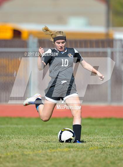 Thumbnail 1 in Fernley @ Yerington photogallery.