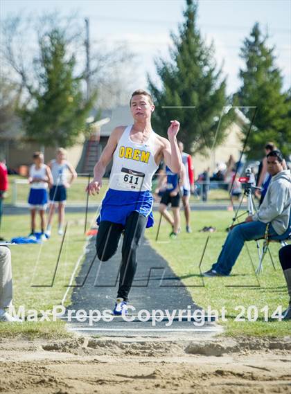 Thumbnail 3 in Alpha Invitational (Boys) photogallery.