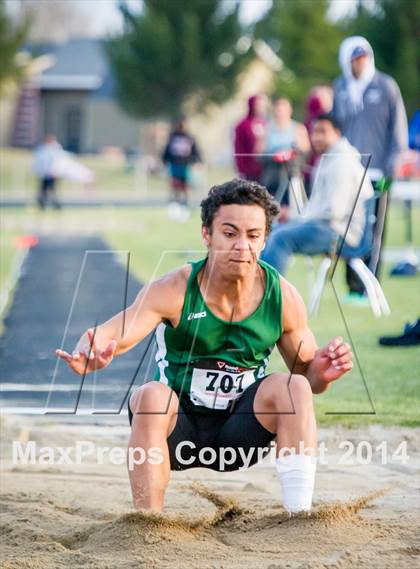 Thumbnail 3 in Alpha Invitational (Boys) photogallery.