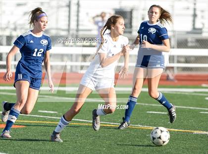 Thumbnail 2 in Desert Vista vs. Pinnacle (Coyote Classic Tournament) photogallery.