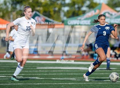 Thumbnail 3 in Desert Vista vs. Pinnacle (Coyote Classic Tournament) photogallery.