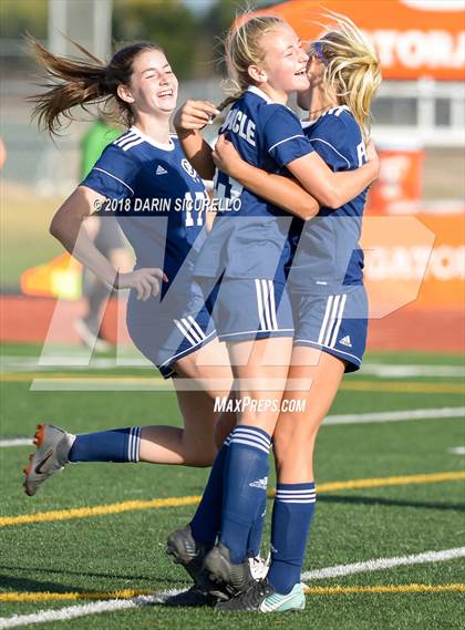 Thumbnail 2 in Desert Vista vs. Pinnacle (Coyote Classic Tournament) photogallery.