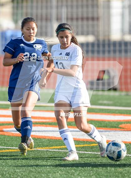 Thumbnail 3 in Desert Vista vs. Pinnacle (Coyote Classic Tournament) photogallery.