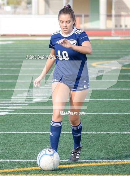 Thumbnail 3 in Desert Vista vs. Pinnacle (Coyote Classic Tournament) photogallery.