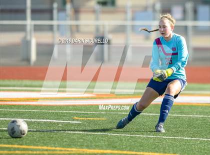Thumbnail 1 in Desert Vista vs. Pinnacle (Coyote Classic Tournament) photogallery.