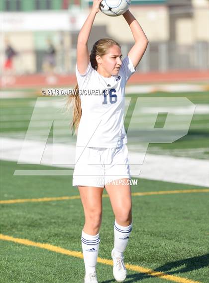 Thumbnail 1 in Desert Vista vs. Pinnacle (Coyote Classic Tournament) photogallery.