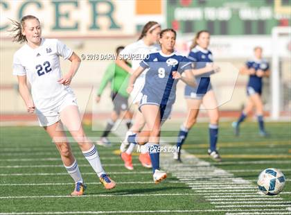 Thumbnail 3 in Desert Vista vs. Pinnacle (Coyote Classic Tournament) photogallery.