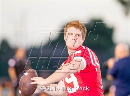 Thumbnail 2 in Servite vs. Mater Dei photogallery.