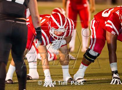 Thumbnail 2 in Servite vs. Mater Dei photogallery.
