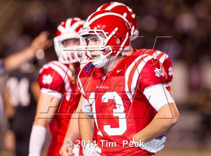 Thumbnail 2 in Servite vs. Mater Dei photogallery.