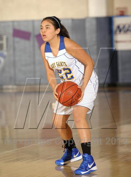 Thumbnail 2 in San Dimas vs. Dana Hills (MaxPreps Holiday Classic) photogallery.
