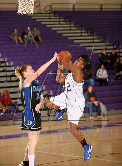 Thumbnail 2 in San Dimas vs. Dana Hills (MaxPreps Holiday Classic) photogallery.