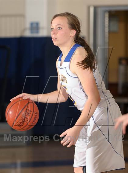 Thumbnail 3 in San Dimas vs. Dana Hills (MaxPreps Holiday Classic) photogallery.