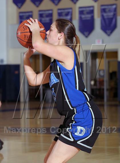 Thumbnail 2 in San Dimas vs. Dana Hills (MaxPreps Holiday Classic) photogallery.