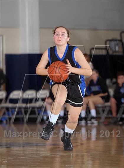 Thumbnail 3 in San Dimas vs. Dana Hills (MaxPreps Holiday Classic) photogallery.