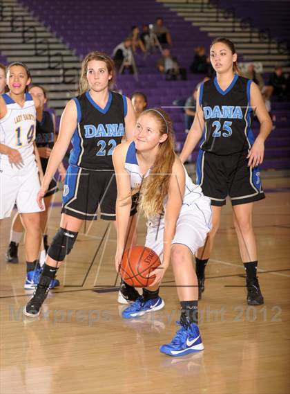 Thumbnail 2 in San Dimas vs. Dana Hills (MaxPreps Holiday Classic) photogallery.