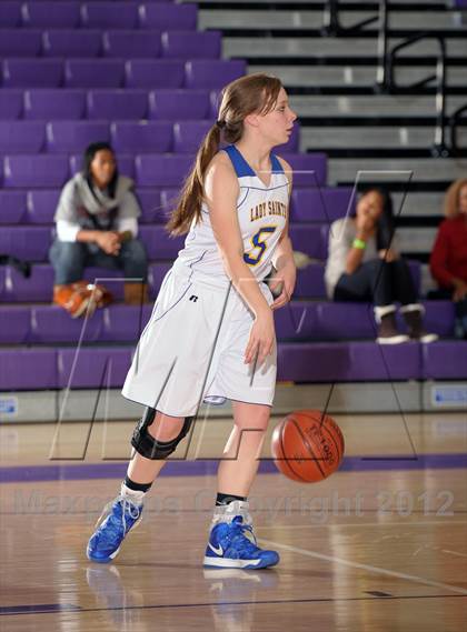 Thumbnail 1 in San Dimas vs. Dana Hills (MaxPreps Holiday Classic) photogallery.