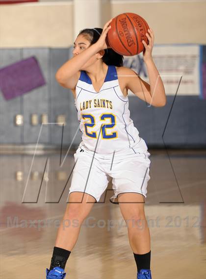 Thumbnail 3 in San Dimas vs. Dana Hills (MaxPreps Holiday Classic) photogallery.