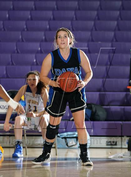Thumbnail 2 in San Dimas vs. Dana Hills (MaxPreps Holiday Classic) photogallery.