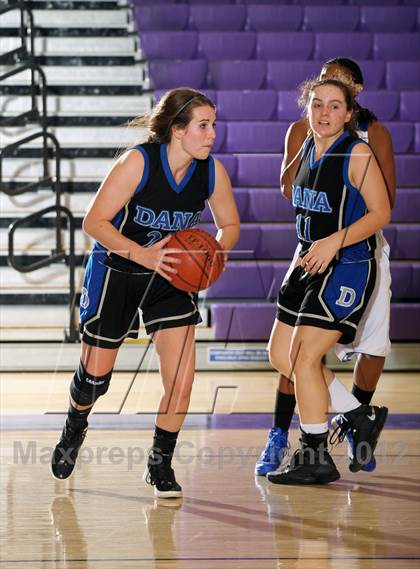 Thumbnail 3 in San Dimas vs. Dana Hills (MaxPreps Holiday Classic) photogallery.