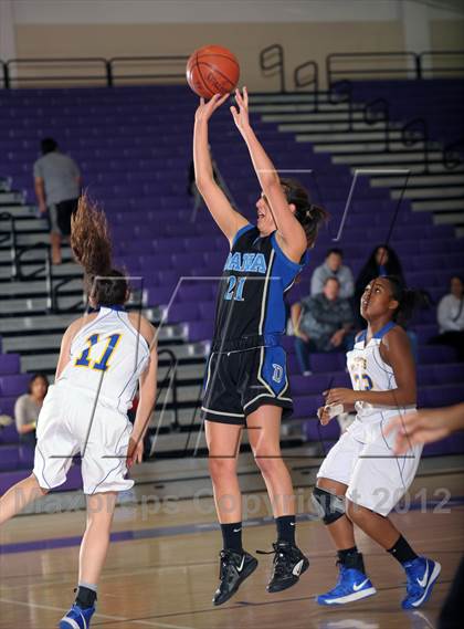 Thumbnail 3 in San Dimas vs. Dana Hills (MaxPreps Holiday Classic) photogallery.
