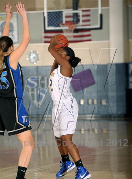 Thumbnail 1 in San Dimas vs. Dana Hills (MaxPreps Holiday Classic) photogallery.