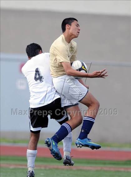 Thumbnail 1 in Salesian vs Mater Dei Catholic (CIF D3 SoCal Regional Final) photogallery.