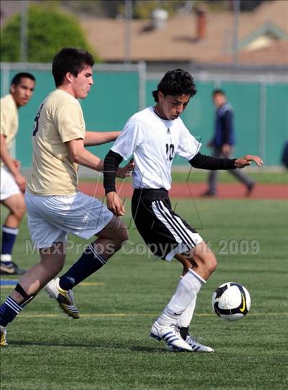 Thumbnail 1 in Salesian vs Mater Dei Catholic (CIF D3 SoCal Regional Final) photogallery.