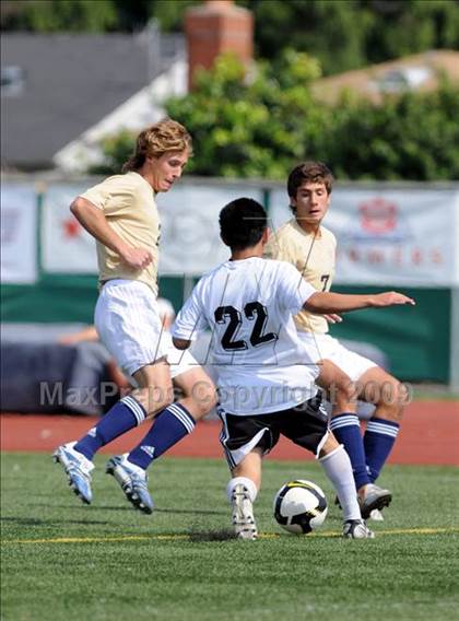 Thumbnail 2 in Salesian vs Mater Dei Catholic (CIF D3 SoCal Regional Final) photogallery.