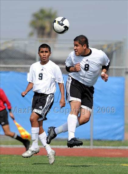 Thumbnail 1 in Salesian vs Mater Dei Catholic (CIF D3 SoCal Regional Final) photogallery.