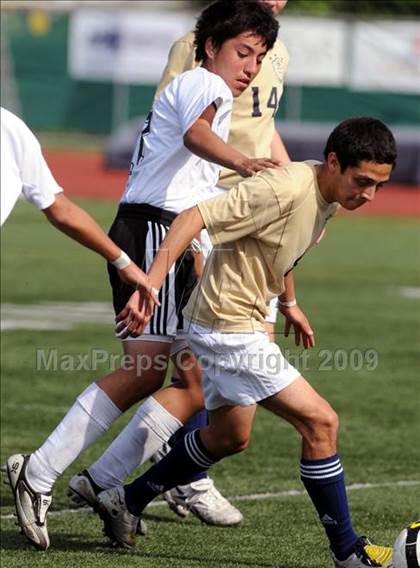 Thumbnail 2 in Salesian vs Mater Dei Catholic (CIF D3 SoCal Regional Final) photogallery.