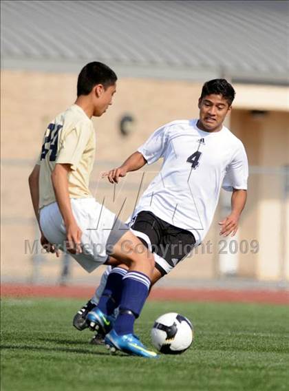 Thumbnail 1 in Salesian vs Mater Dei Catholic (CIF D3 SoCal Regional Final) photogallery.