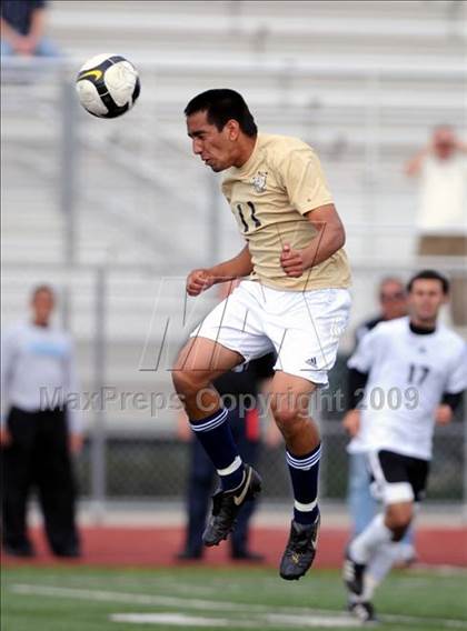 Thumbnail 2 in Salesian vs Mater Dei Catholic (CIF D3 SoCal Regional Final) photogallery.