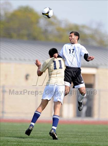 Thumbnail 3 in Salesian vs Mater Dei Catholic (CIF D3 SoCal Regional Final) photogallery.