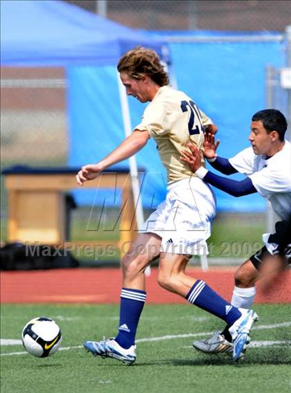 Thumbnail 1 in Salesian vs Mater Dei Catholic (CIF D3 SoCal Regional Final) photogallery.