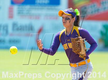 Thumbnail 2 in San Benito vs. Southwest (UIL 5A Regional Semifinal) photogallery.