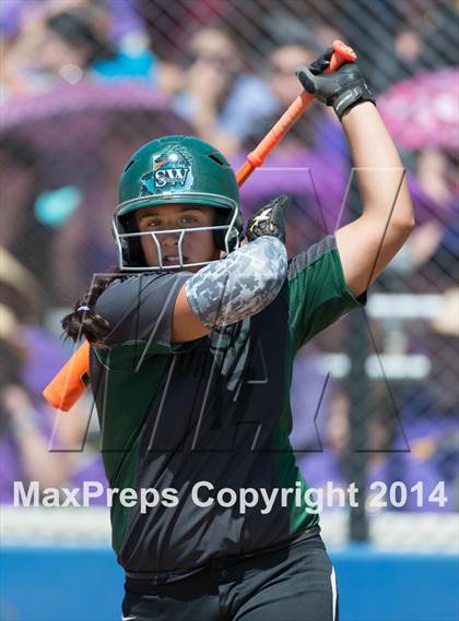Thumbnail 3 in San Benito vs. Southwest (UIL 5A Regional Semifinal) photogallery.