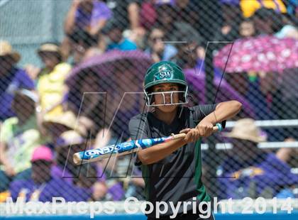 Thumbnail 1 in San Benito vs. Southwest (UIL 5A Regional Semifinal) photogallery.