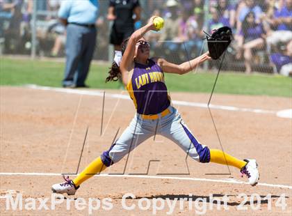 Thumbnail 3 in San Benito vs. Southwest (UIL 5A Regional Semifinal) photogallery.